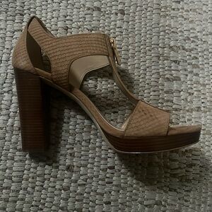 Michael Kors Berkley Leather Sandals 9.5M Acorn
